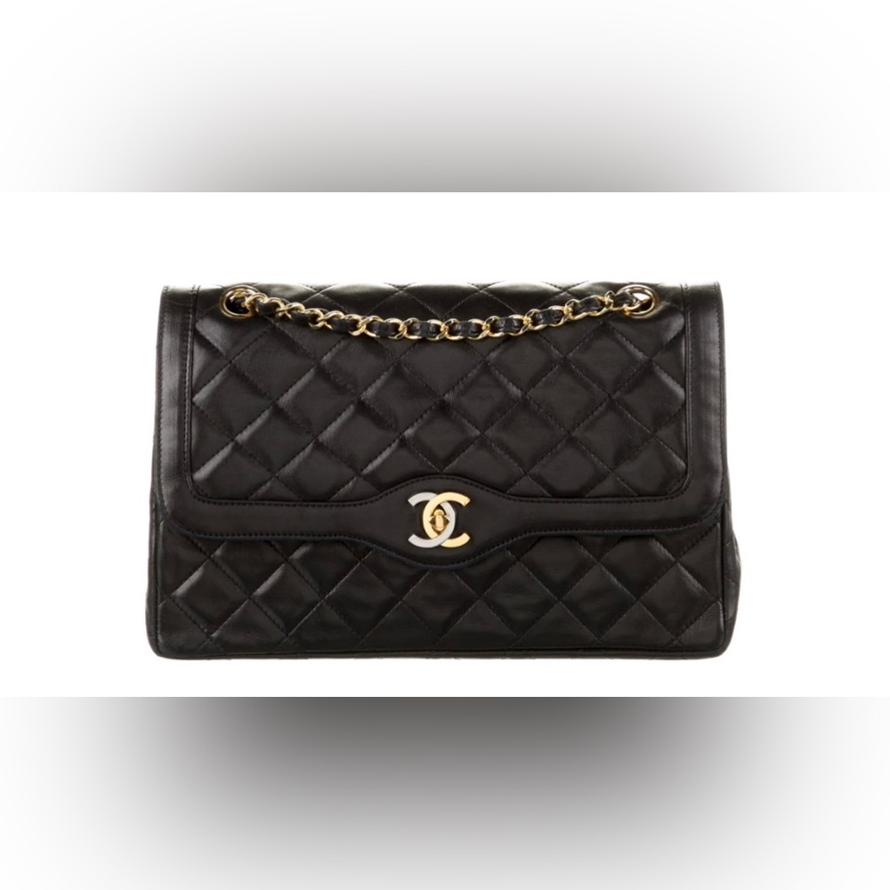Vintage Chanel Paris double flap shoulder bag